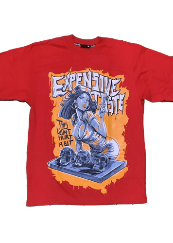Camiseta con diseño impreso de una enfermera con la frase "Expensive Taste" y calaveras.